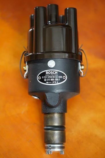 Picture of Restored German Bosch Distributor Cast Iron 010